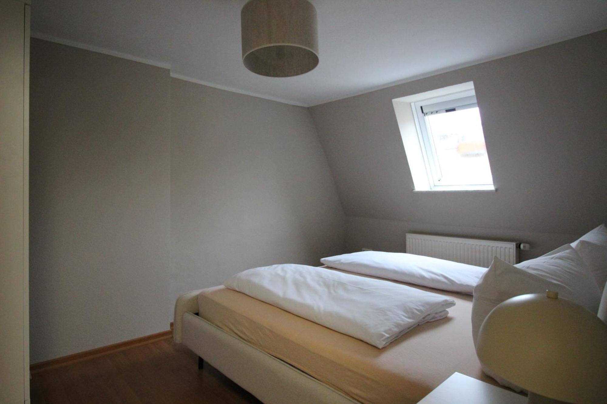 Homie Stay Schiestlstrasse - Moderne Dachgeschosswohnung Mit 2 Schlafzimmern Würzburg Exterior foto